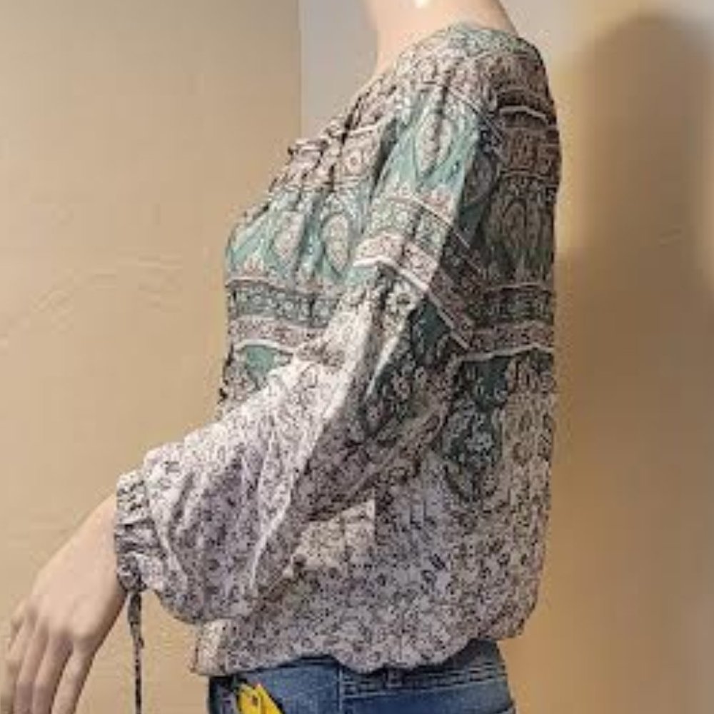 Lucky Brand - long sleeve, lightweight elastic sleeve & waistband -Medium - Picture 4 of 7